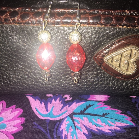 🆕Coral color beaded dangle earring NWT - Picture 3 of 8